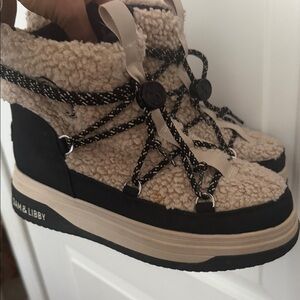 Sam & Libby Black and Cream Winter Boots